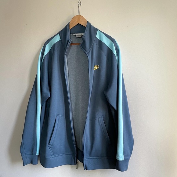 Y2K Nike Zip Track Jacket. - Picture 3 of 3